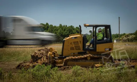 Бульдозер Cat d4 в аренду с оператором