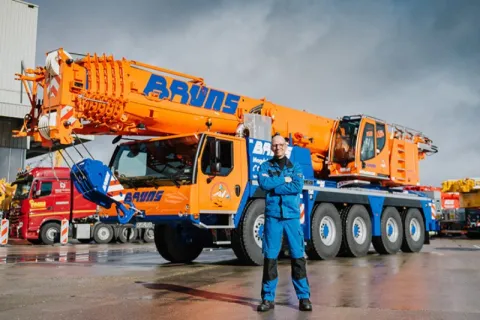 Автокран Liebherr LTM 1130-5.1 130 т в аренду с оператором