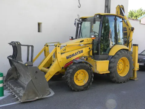 Экскаватор-погрузчик Komatsu WB93S