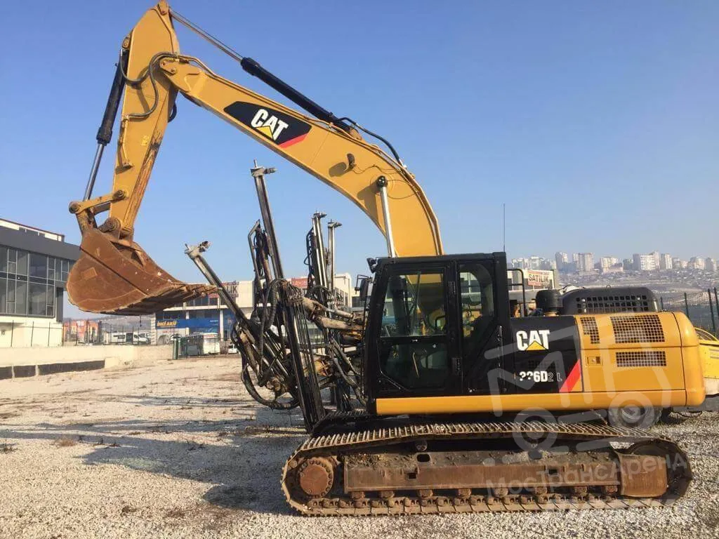 Аренда длиннорукого экскаватора Cat 326D2L в Москве