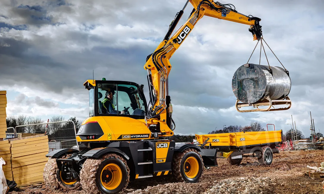 Аренда колёсного экскаватора JCB Hydradig 110W в Москве