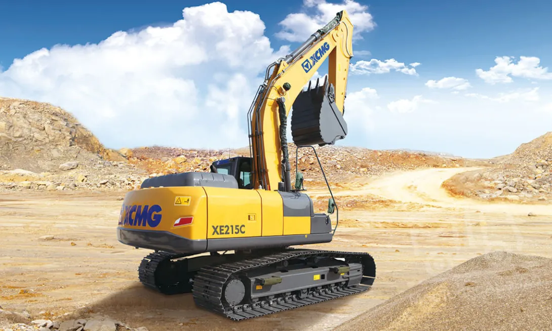 Аренда гусеничного экскаватора XCMG XE215C в Москве