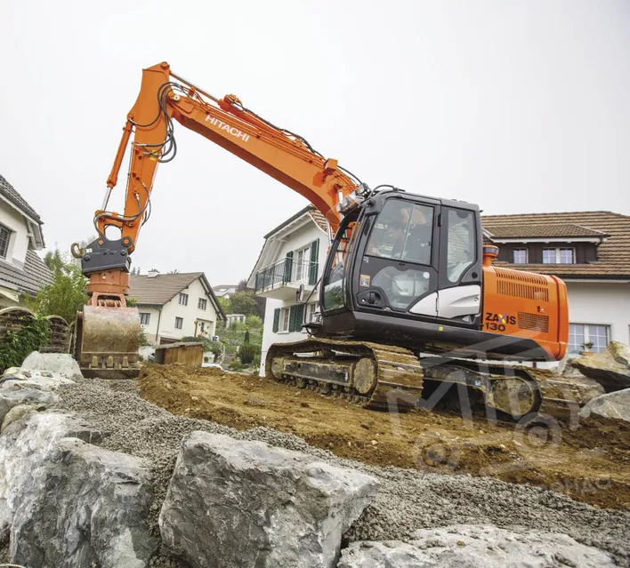 Аренда гусеничного экскаватора Hitachi ZX130-5G в Москве