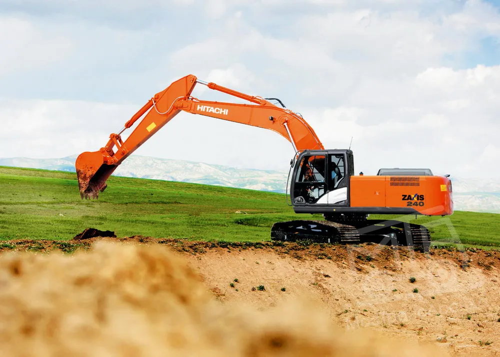 Аренда гусеничного экскаватора Hitachi ZX240-5G в Москве