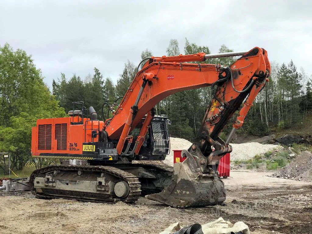 Аренда тяжёлого экскаватора Hitachi ZX870-5G в Москве