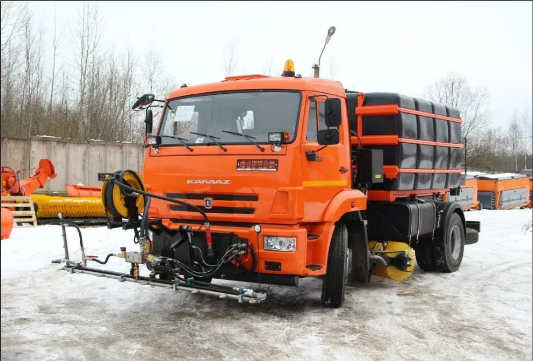 Аренда поливомоечной машины КамАЗ МКДУ-3 в Москве