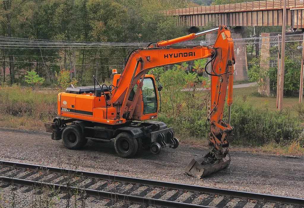 Аренда экскаватора Hyundai R200W-7 в Москве