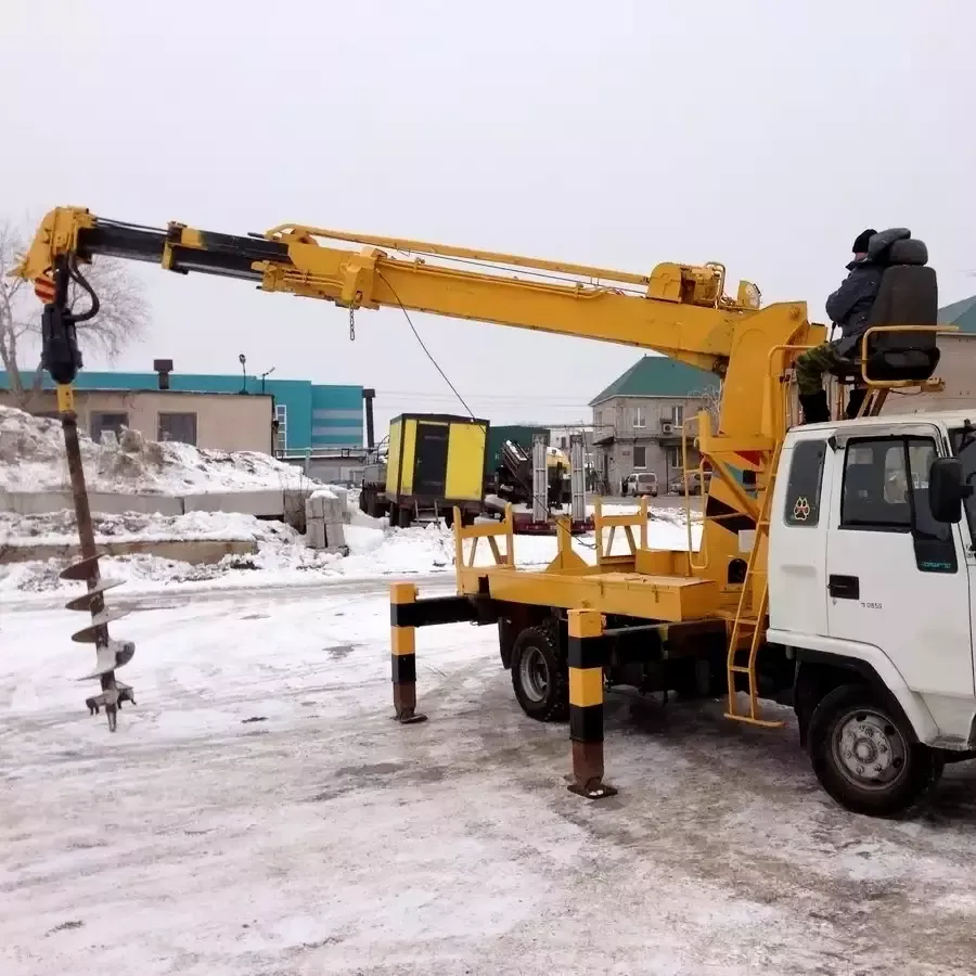 Аренда ямобура AICHI D501 в Москве