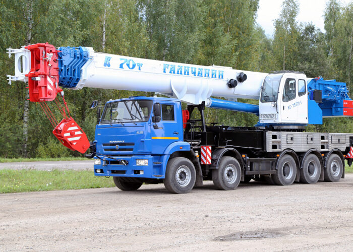 Автокран Крана 70 тонн в аренду с оператором