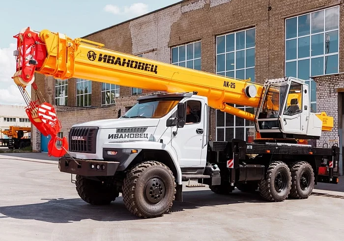 Автокран Ивановец КС-45717-2Р в аренду с оператором
