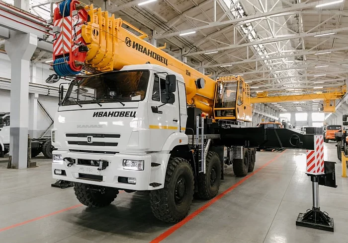 Автокран Ивановец КС-6577К-3 в аренду с оператором