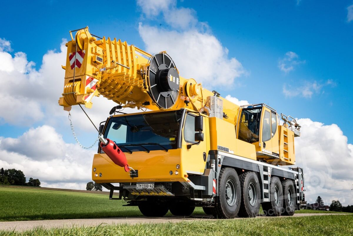 Автокран LIEBHERR LTM 1100 100 TONN в аренду с оператором