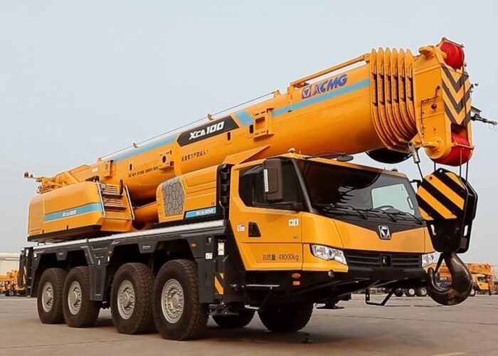 Автокран XCMG XCA100 в аренду с оператором