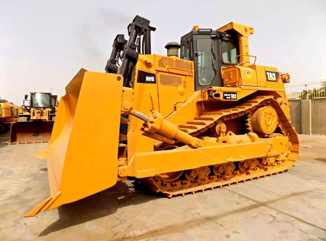 Бульдозер 50 тонн Caterpillar D9R в аренду с оператором