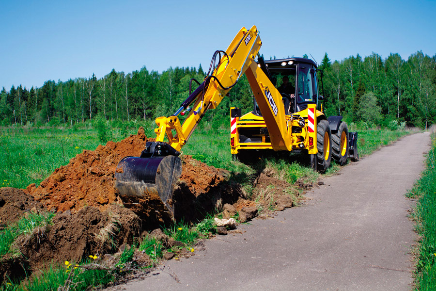 Экскаватор-погрузчик JCB 5CX ECO в аренду с оператором
