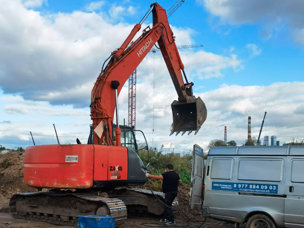 Гусеничного экскаватора-разрушителя XCMG XE500EHR в аренду с оператором