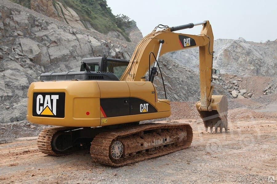 Экскаватор Cat 320 GX с узким ковшом в аренду с оператором