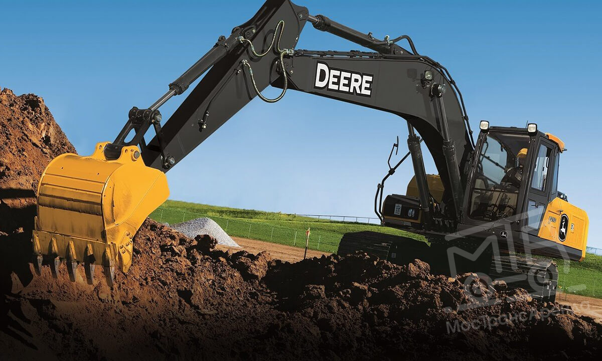 Гусеничный экскаватор John Deere E230LC в аренду с оператором