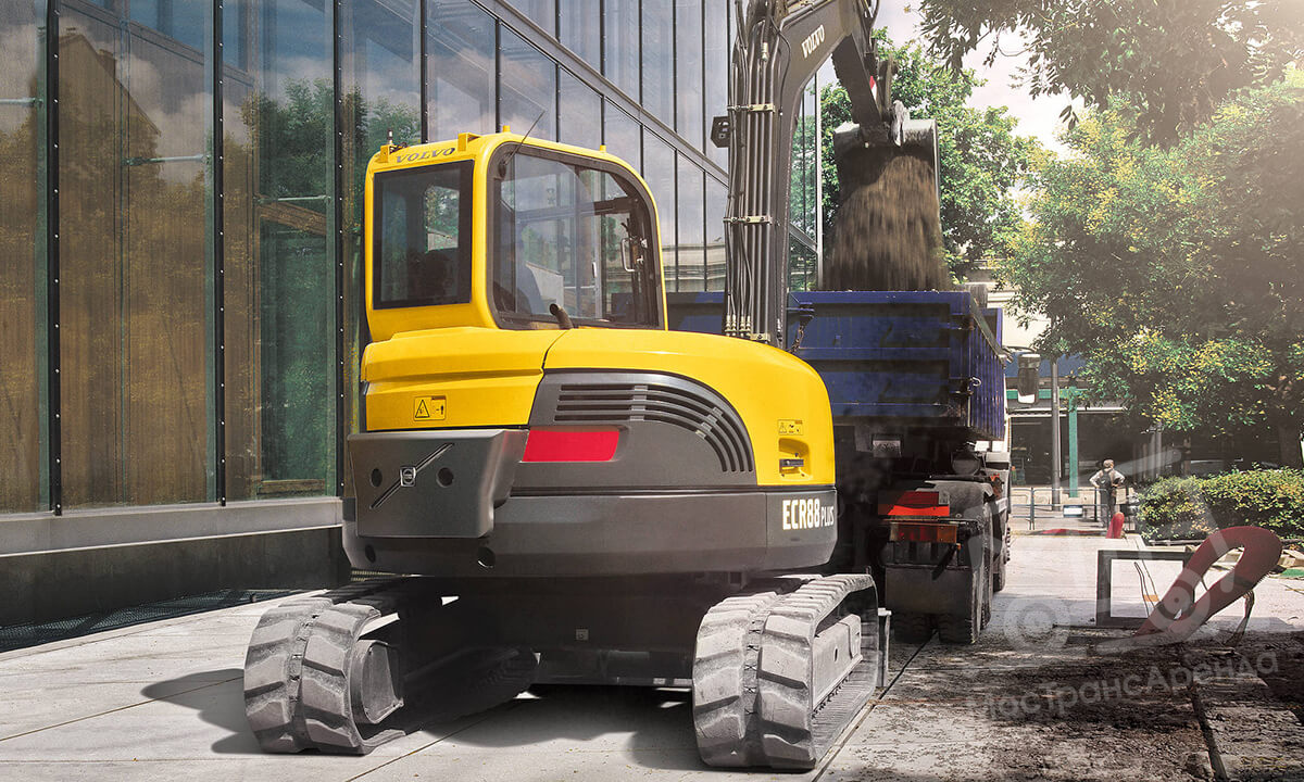 Мини-экскаватор Volvo ECR88 Plus в аренду с оператором