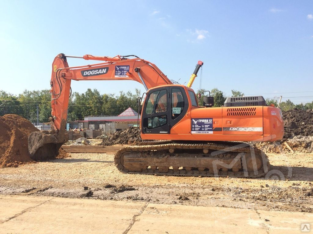 Gusenichnyy ekskavator doosan dx300 в аренду с оператором