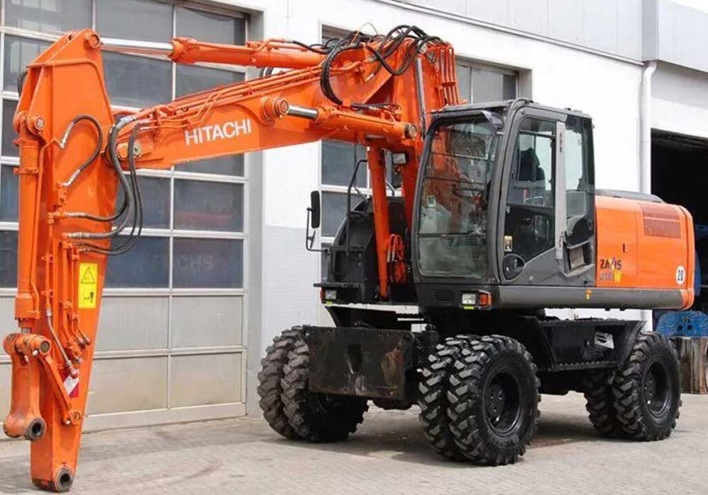 Колесного экскаватора Hitachi ZX 210 W в аренду с оператором