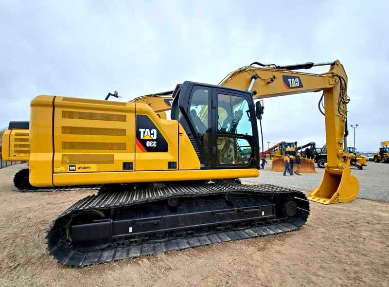 Гусеничный экскаватор Caterpillar 330 в аренду с оператором