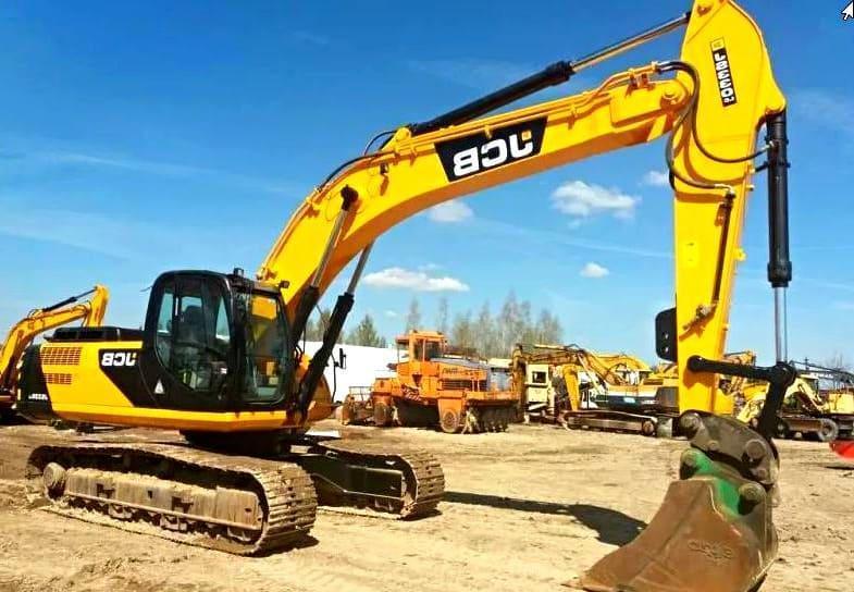Гусеничный экскаватор JCB JS 330 в аренду с оператором