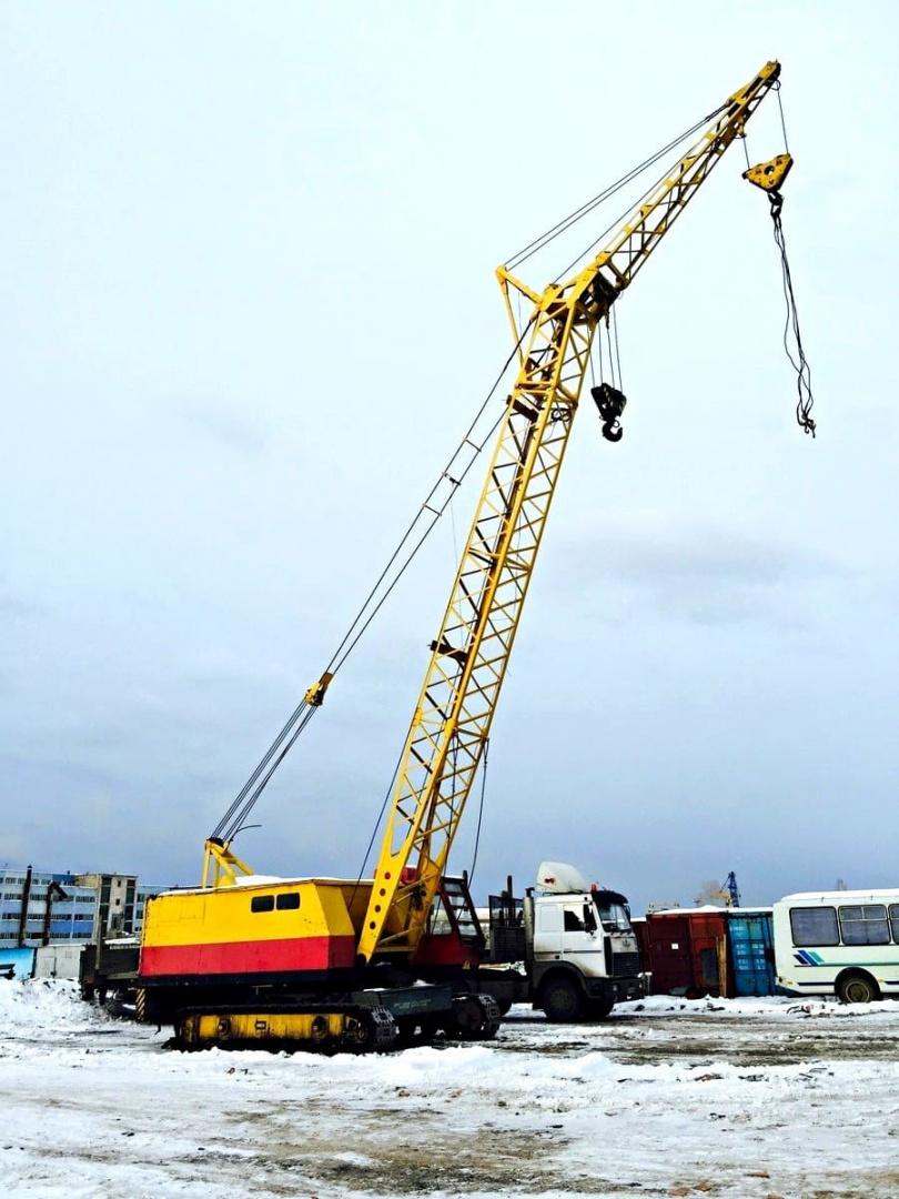Гусеничный кран 25 - ЧМЗ ДЭК-251 в аренду с оператором