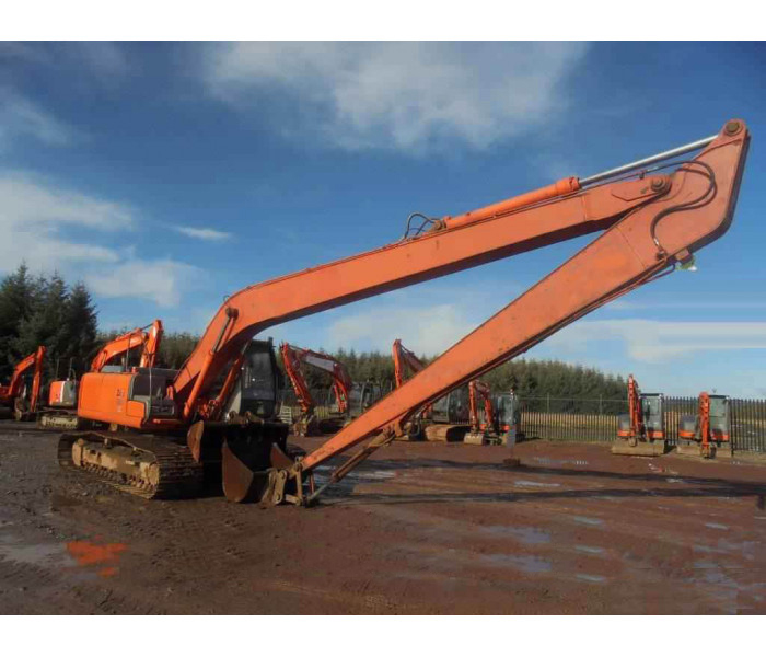 Гусеничный экскаватор с длинной стрелой Hitachi ZX330 Long Reach 22м в аренду с оператором