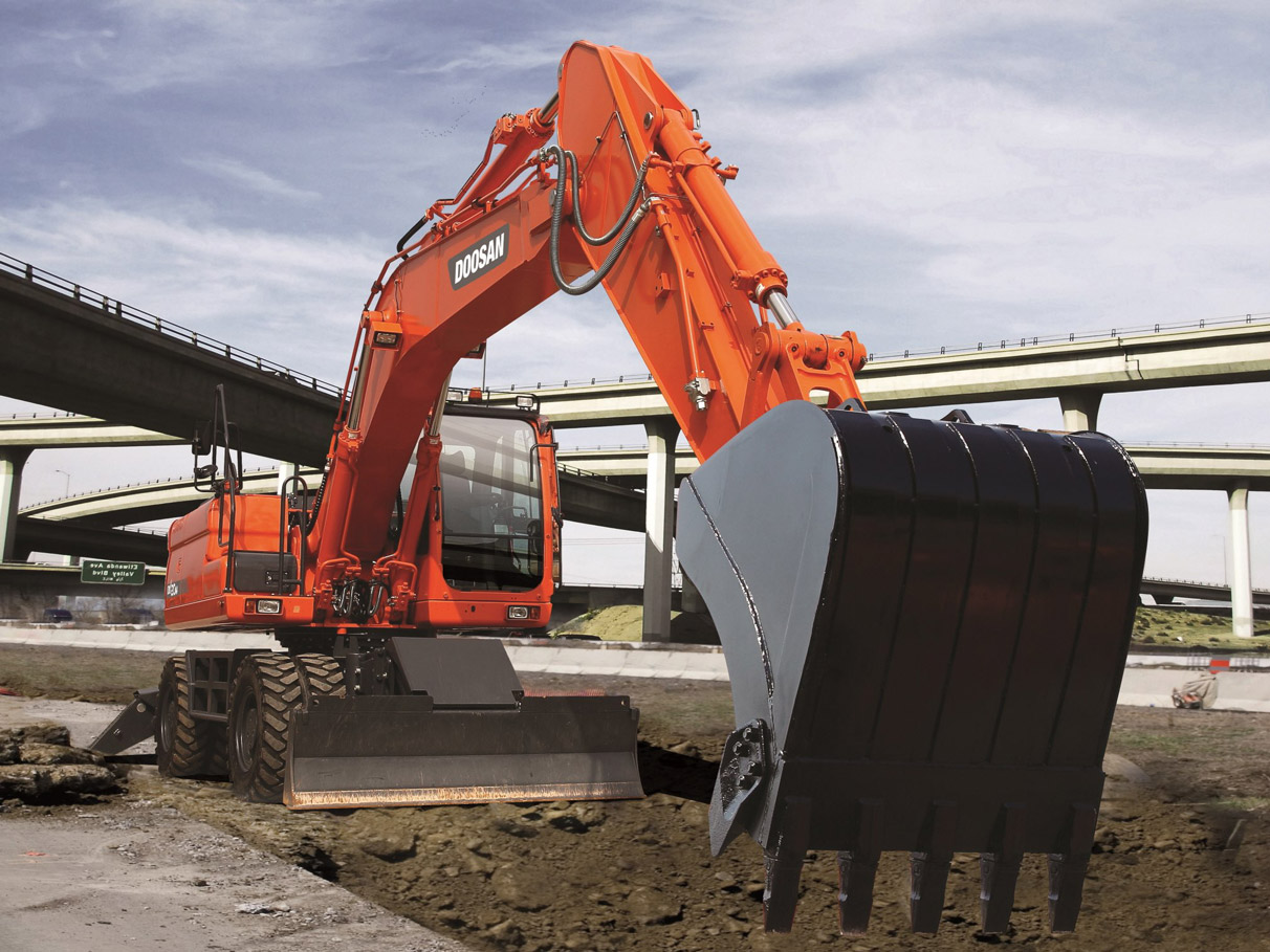 Колесный экскаватор DOOSAN DX210WA в аренду с оператором