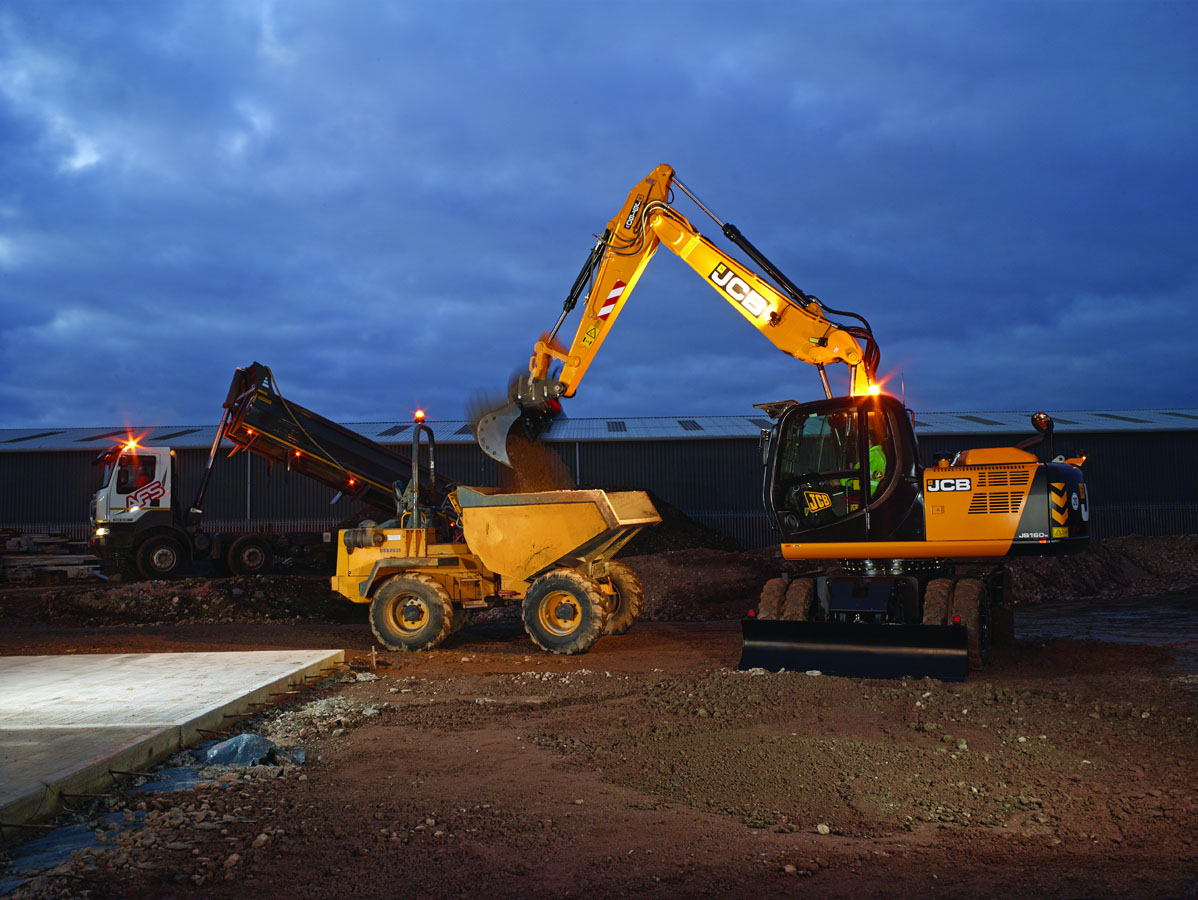 Колесный экскаватор JCB JS 160W в аренду с оператором