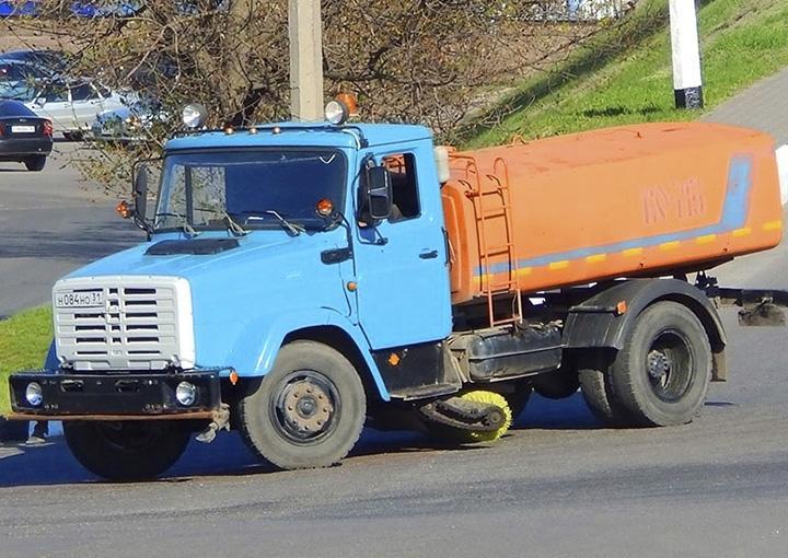 Поливомоечной машины Зил ко-713 н-1 в аренду с оператором
