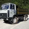 Самосвал МАЗ 5551 в аренду с оператором