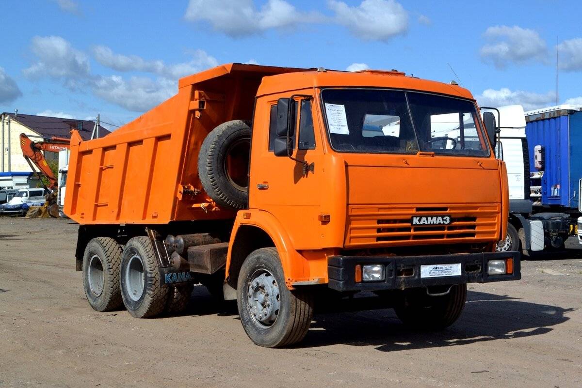 Самосвал КАМАЗ 65115 в аренду с оператором