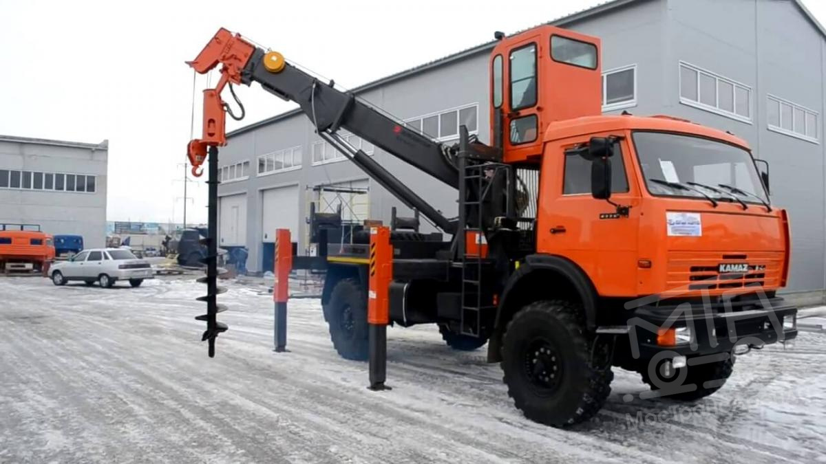 Ямобура JunJin SA-040C на базе КАМАЗ в аренду с оператором