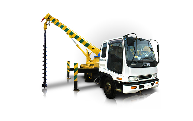 Ямобур-вездеход ISUZU Forward в аренду с оператором